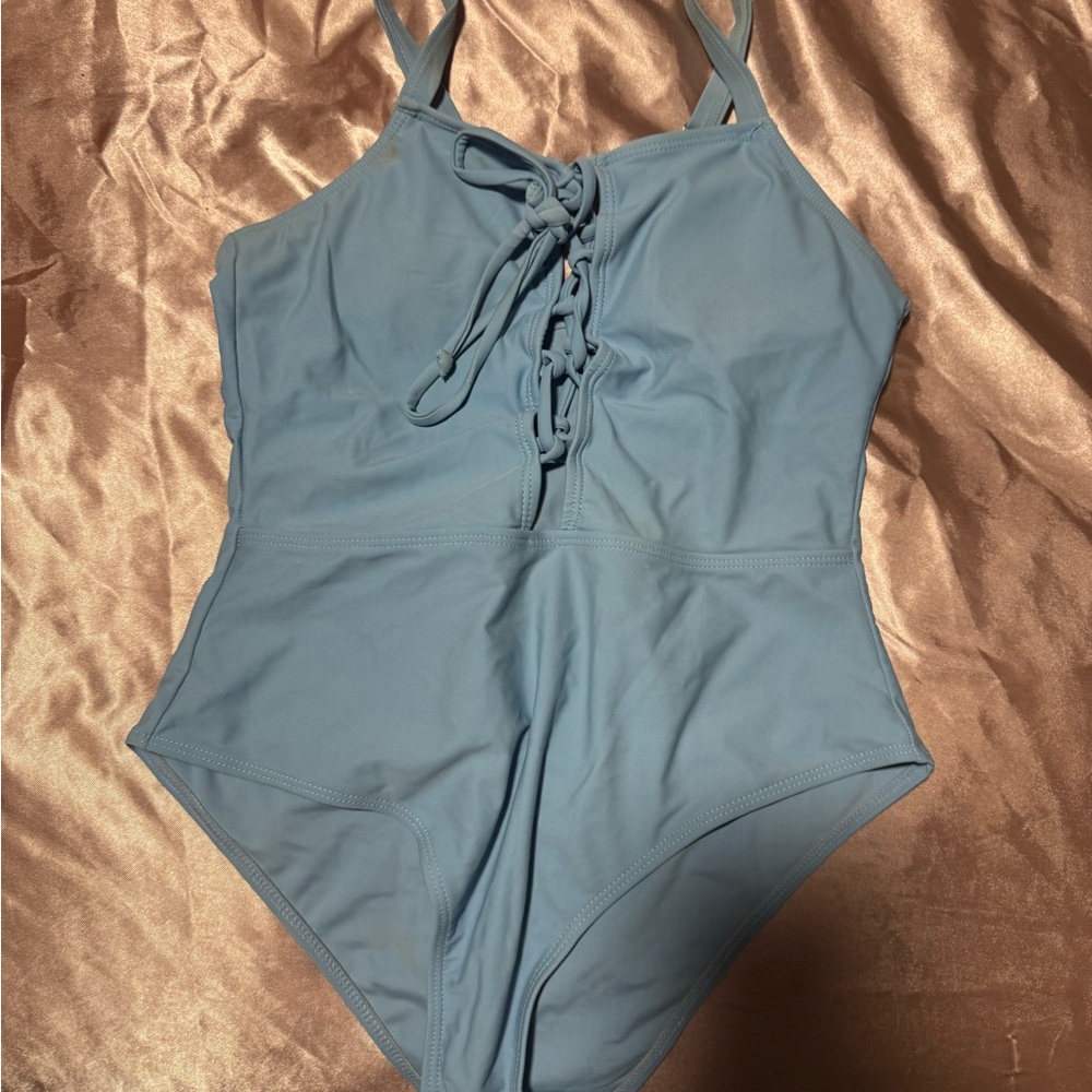 Bathing suits bundle - Picture 14 of 14